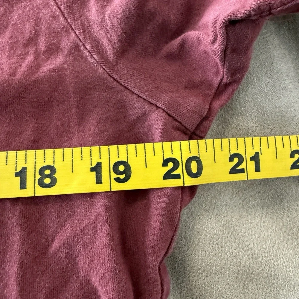 True Religion Men's T-Shirt Size Large Color White Burgundy Red‎ Icon Logos